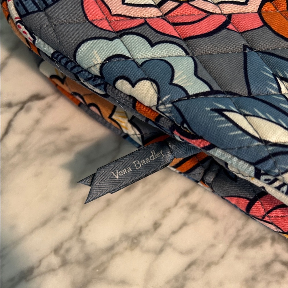 Vera Bradley Multicolor Floral Quilted Lunch Bag - Picture 4 of 4